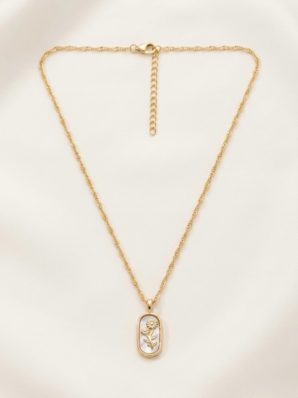 Caitlyn Minimalist | Vintage Mother of Pearl Floral Necklace